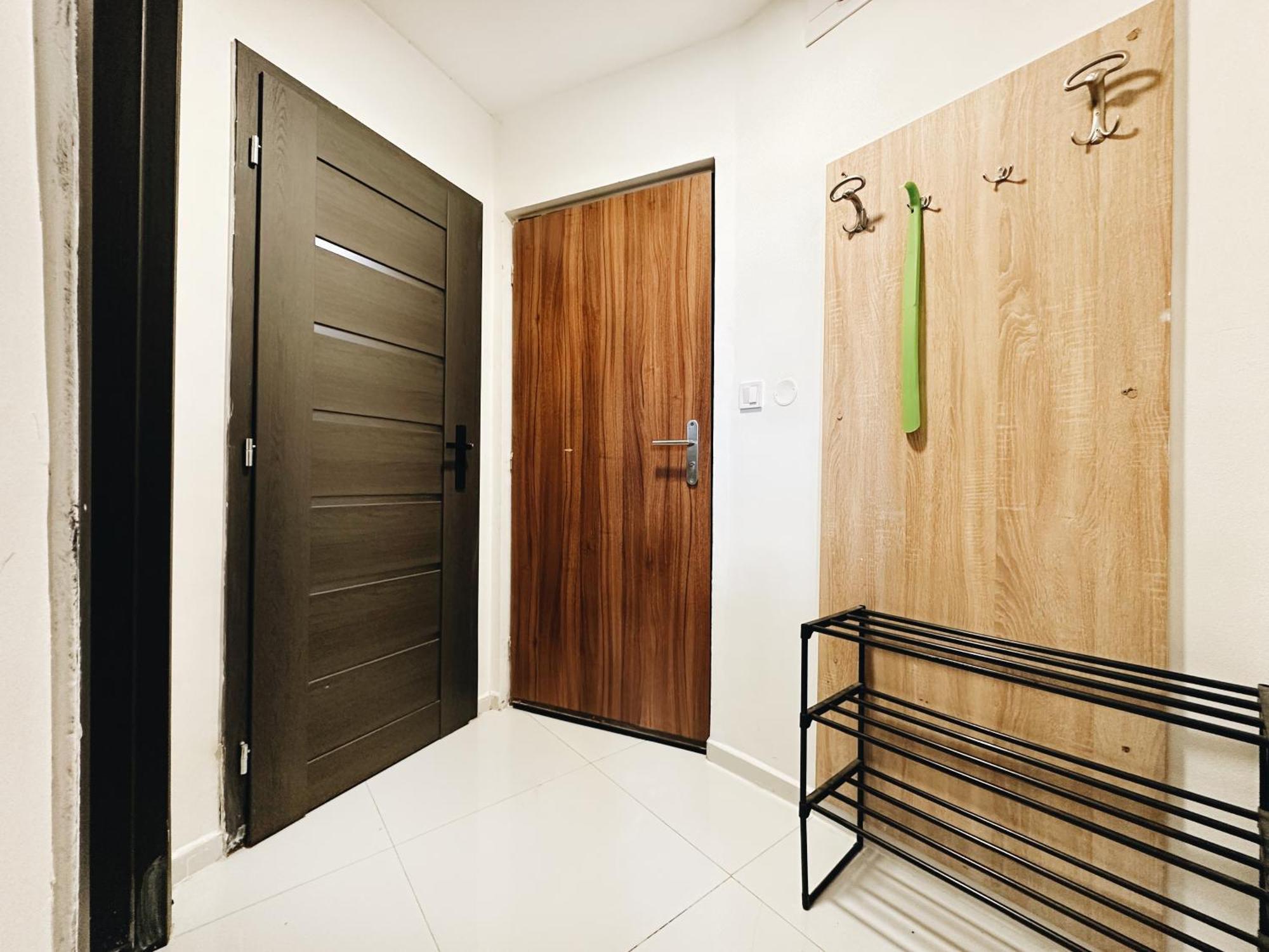 Ferienwohnung Crimson Charm Prag Exterior foto