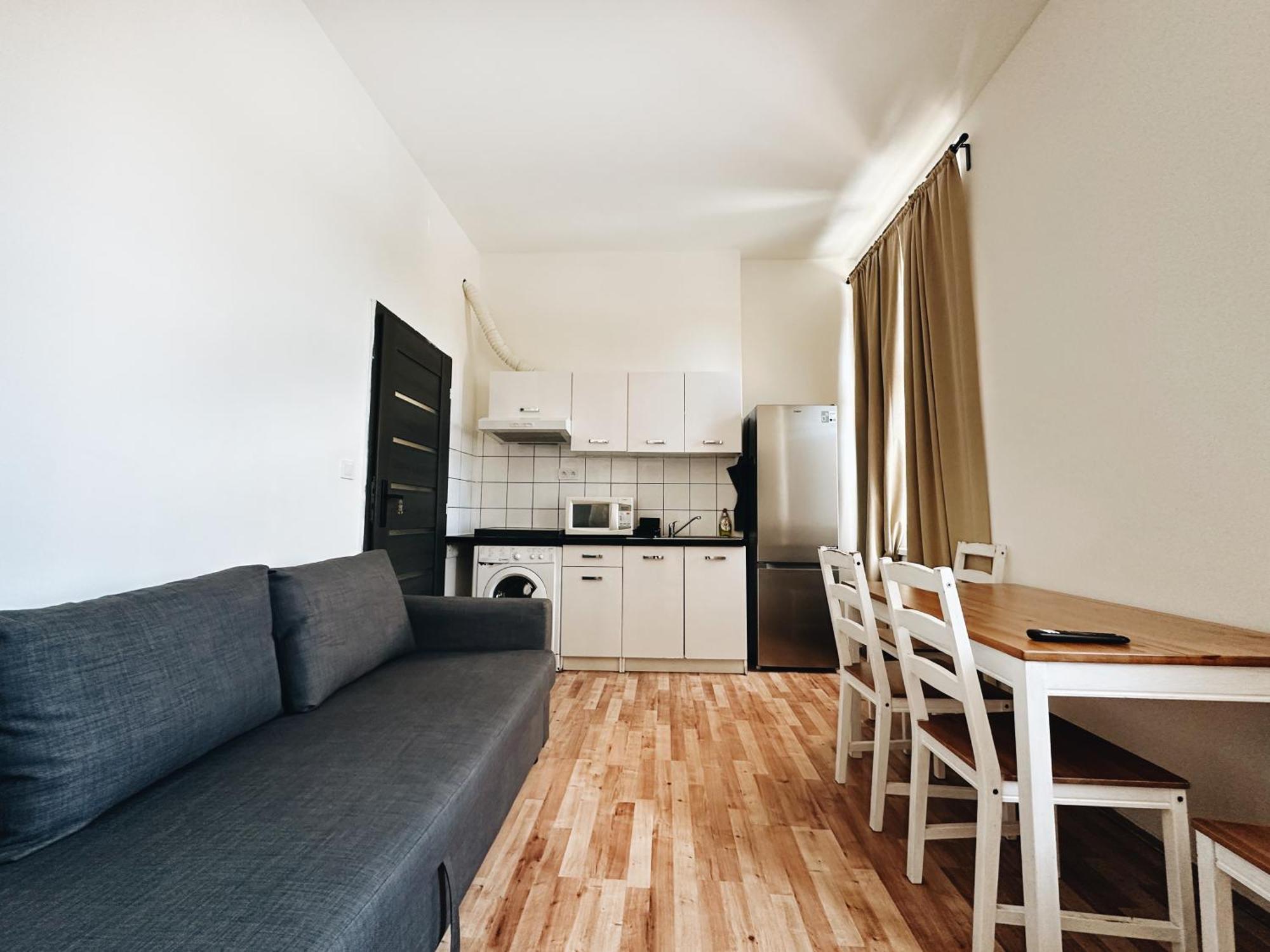 Ferienwohnung Crimson Charm Prag Exterior foto